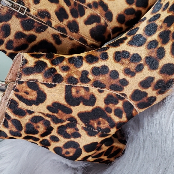 Madewell Leopard Calf Skin Leather Booties size 8 - Picture 2 of 6
